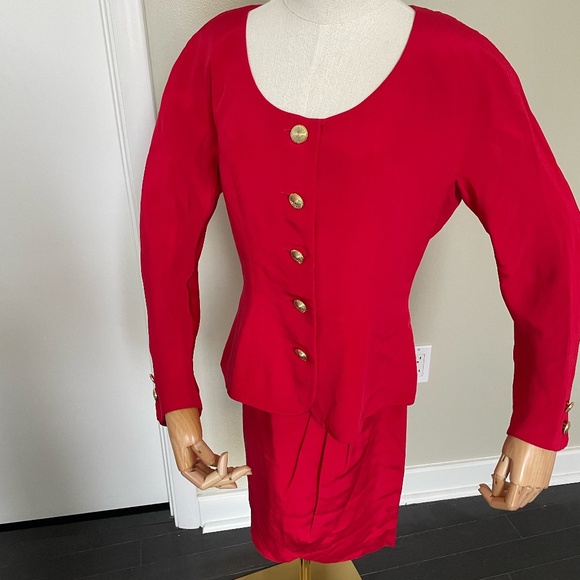 Albert Nipon Size 10 Silk  2 Piece Skirt Fitted Red Suit Women Bergdorf Goodman - Picture 1 of 8